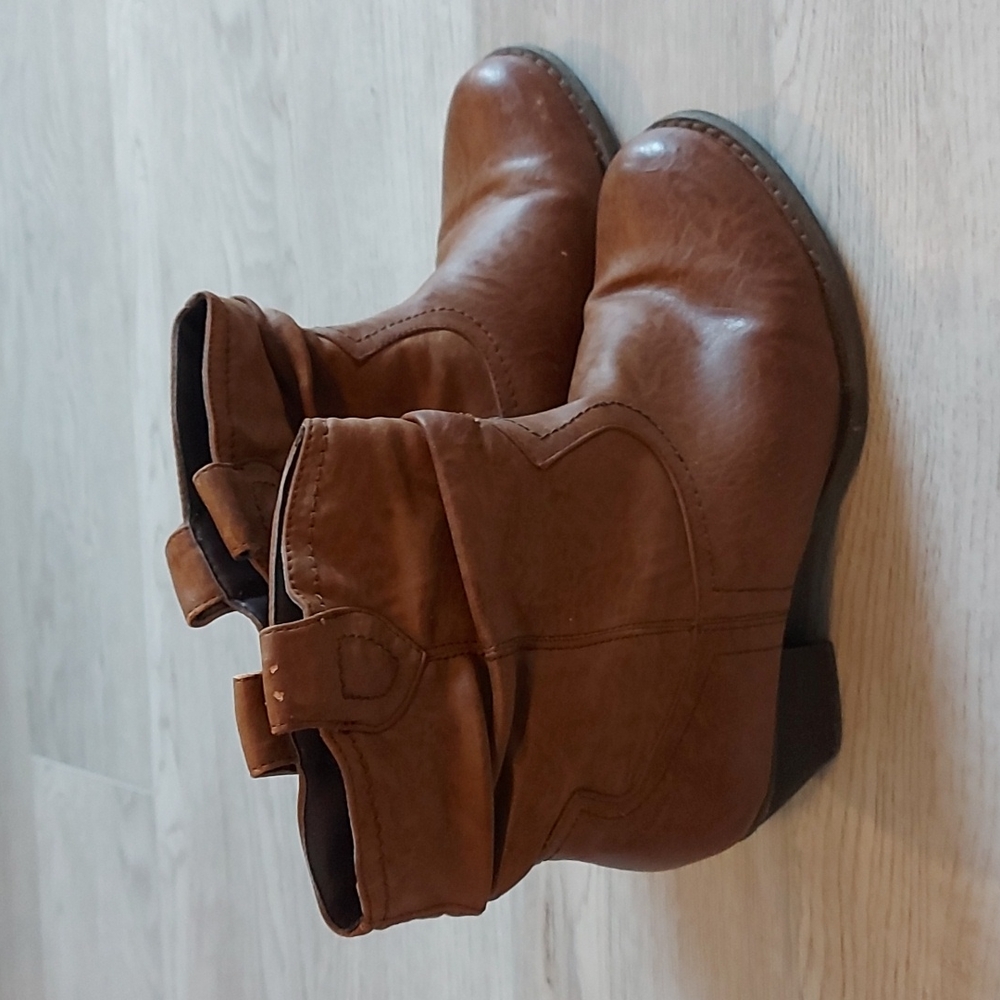 Tan Brown Mid Boots